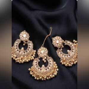 Classic jewelry set